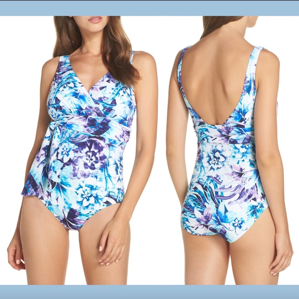 NEW $199 Tommy Bahama Island Sculpt Printed One-Piece Swimsuit [‎ SZ 10 ]